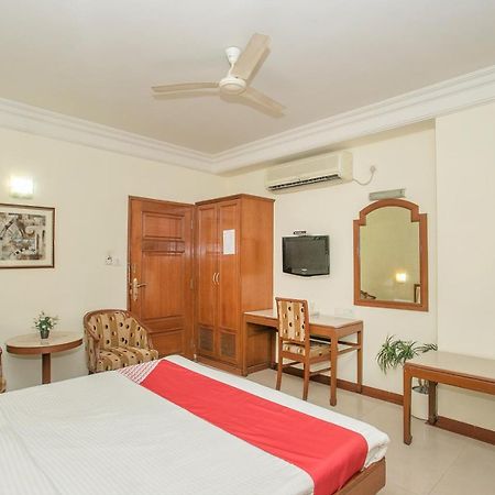 Oyo 579 Hotel Aab Bangalore Exteriör bild