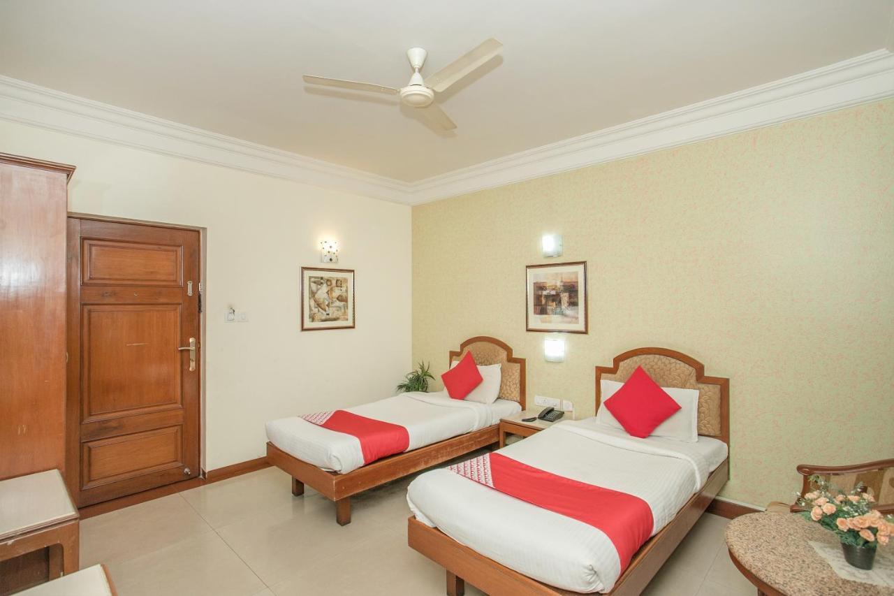 Oyo 579 Hotel Aab Bangalore Exteriör bild
