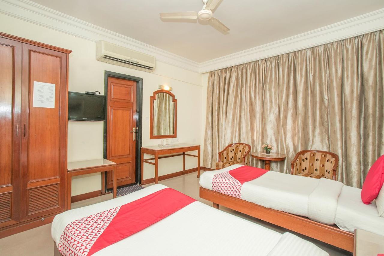Oyo 579 Hotel Aab Bangalore Exteriör bild