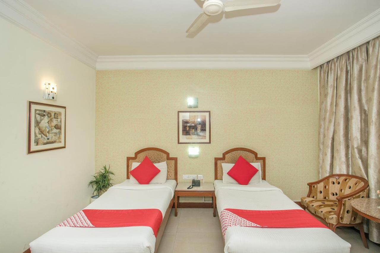 Oyo 579 Hotel Aab Bangalore Exteriör bild