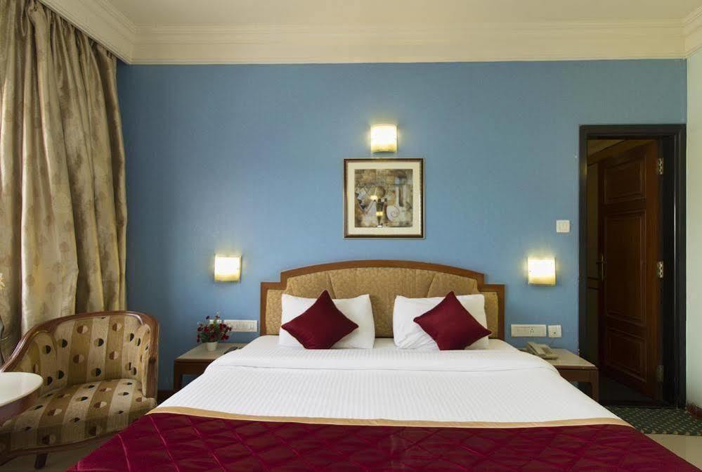 Oyo 579 Hotel Aab Bangalore Exteriör bild