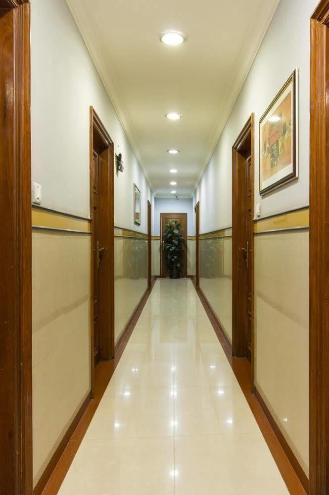 Oyo 579 Hotel Aab Bangalore Exteriör bild