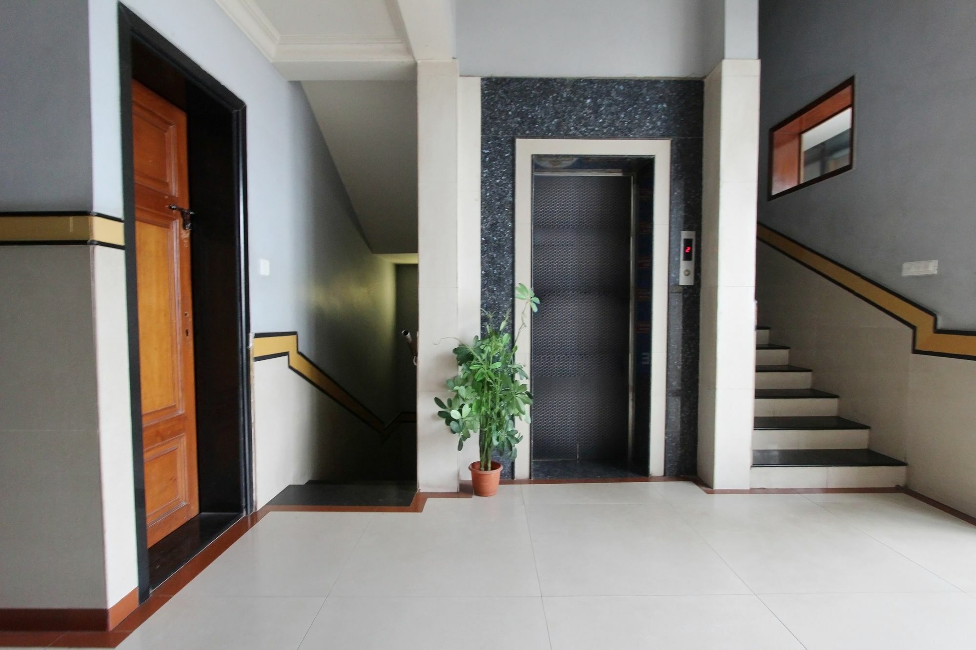 Oyo 579 Hotel Aab Bangalore Exteriör bild