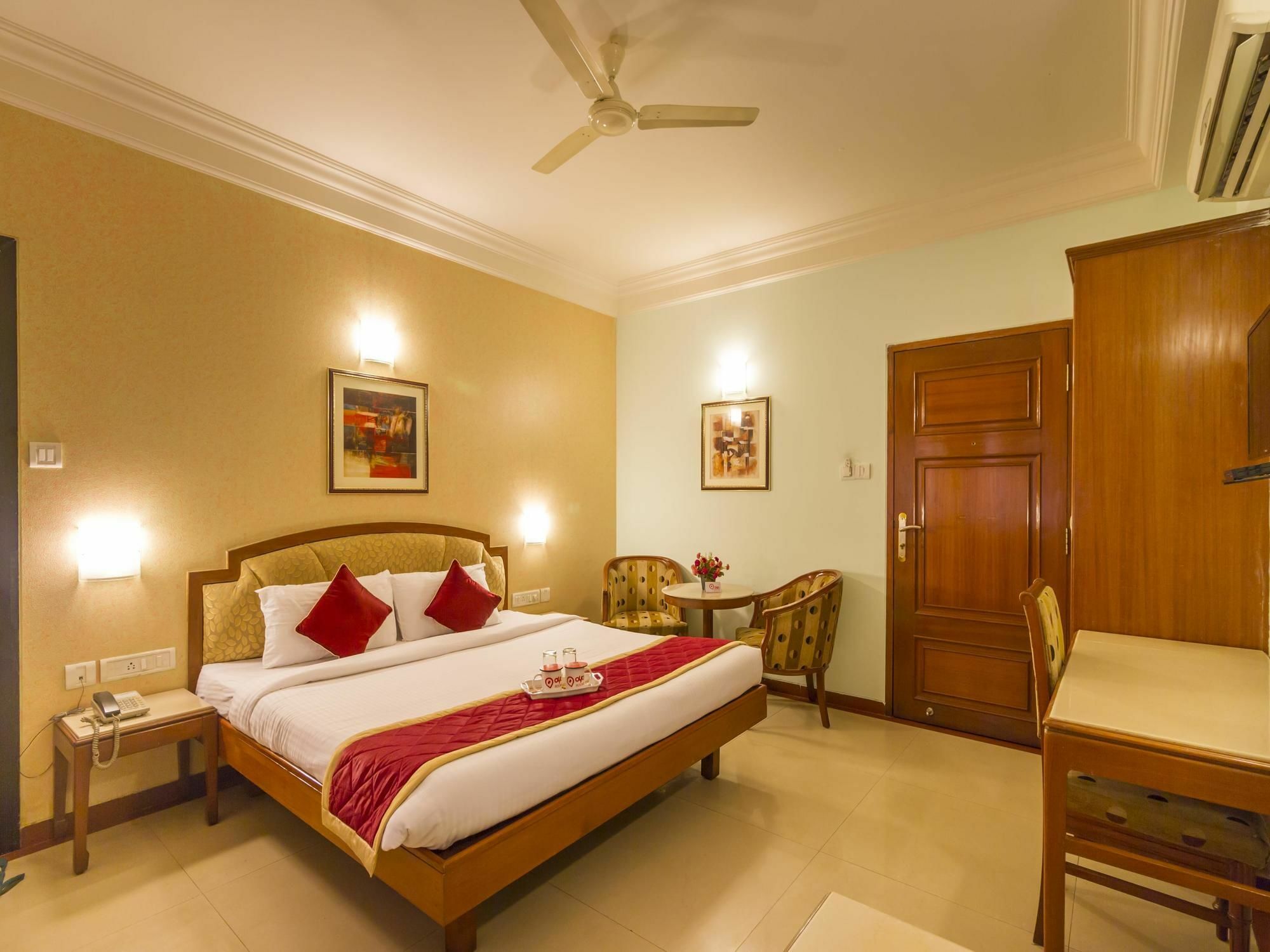 Oyo 579 Hotel Aab Bangalore Exteriör bild